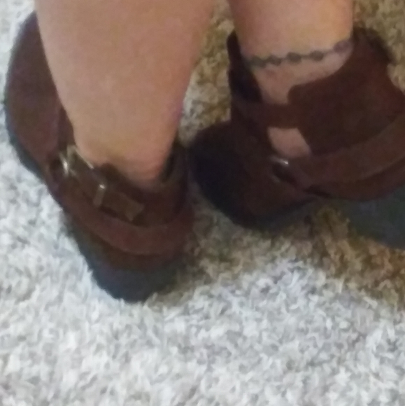 Ankle booties - Picture 6 of 8